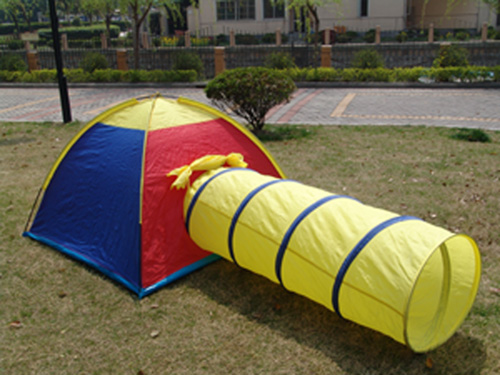 CHILDREN TENT -2 DSC01824-1.JPG